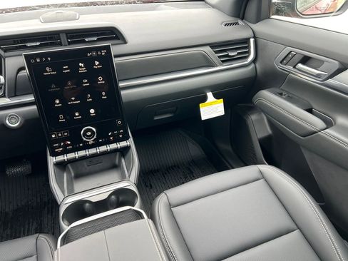 New 2026 GMC Terrain Elevation w/ Elevation Premium Package image 30