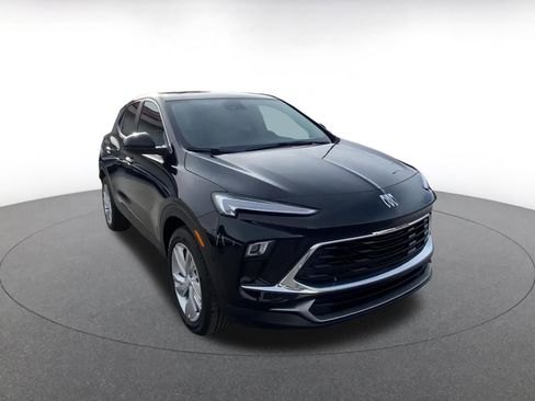 Used 2025 Buick Encore GX Preferred image 3