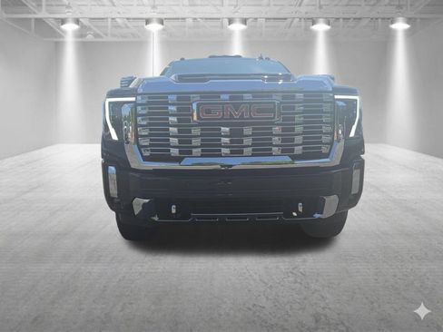 Certified 2024 GMC Sierra 3500 Denali w/ Denali Reserve Package AWD/4WD image 11