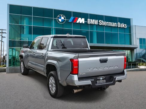 Used 2024 Toyota Tacoma SR5 AWD/4WD image 6