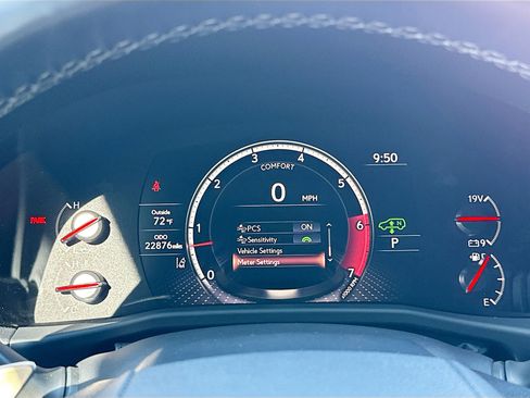 Used 2023 Lexus LX 600 F Sport image 41