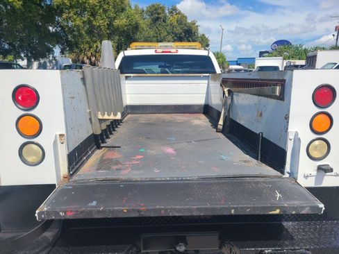 Used 2006 Chevrolet Silverado 2500 W/T w/ Heavy-Duty Power Package image 9