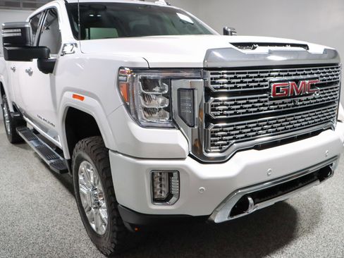 Used 2023 GMC Sierra 2500 Denali w/ Denali Ultimate Package image 5