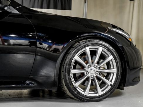 Used 2010 INFINITI G37 Convertible w/ Premium Pkg RWD image 7