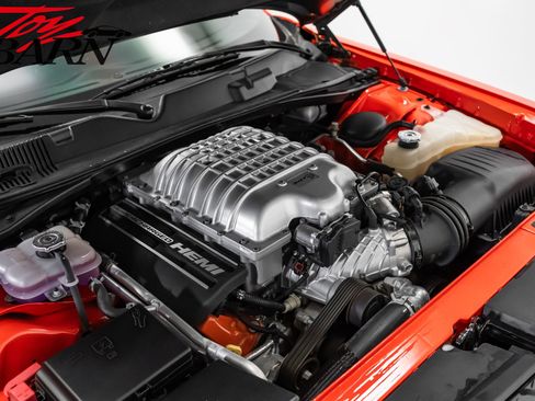 Used 2017 Dodge Challenger SRT Hellcat image 45