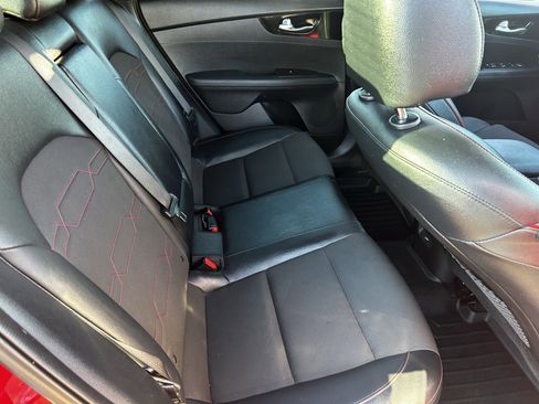 Certified 2022 Kia Forte GT image 12