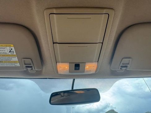 Used 2013 Ford F250 Lariat w/ Lariat Interior Pkg image 19