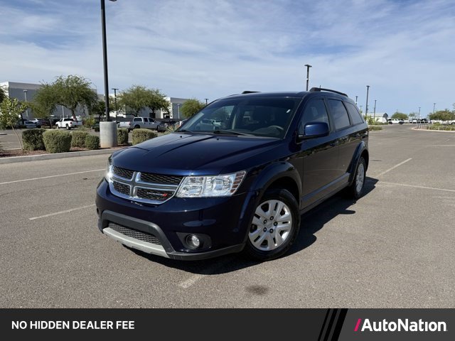 Used 2019 Dodge Journey SE FWD image 1