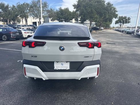 Used 2025 BMW X2 xDrive28i image 5