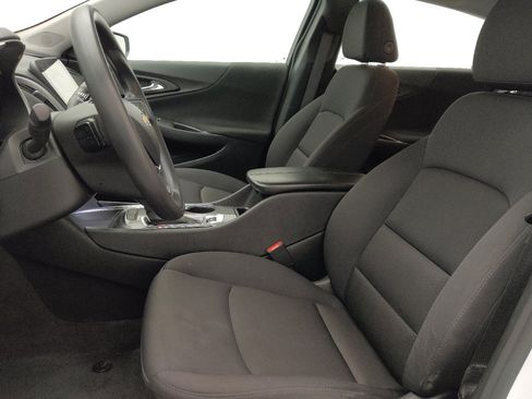 Used 2024 Chevrolet Malibu LT FWD image 17