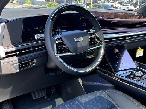 New 2026 Cadillac Escalade IQL Luxury w/ LPO, Floor Liner Package AWD/4WD image 9