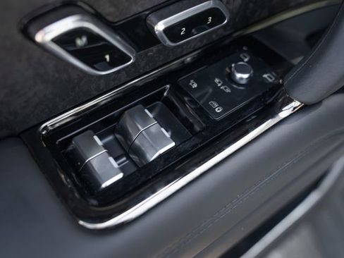 Used 2025 Land Rover Range Rover Sport Autobiography AWD/4WD image 16