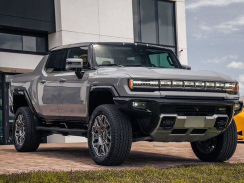 Used 2025 GMC Hummer EV 3X AWD/4WD image 7