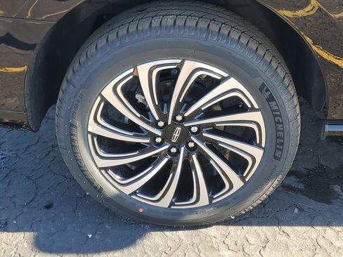 New 2026 Lincoln Navigator Reserve image 5