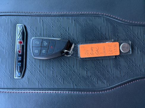 Used 2024 GMC Sierra 2500 AT4X w/ AT4X AEV Edition image 30