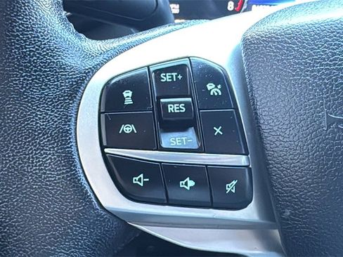 Certified 2021 Ford Explorer XLT w/ Equipment Group 202A image 12