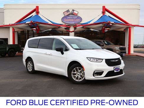 Used 2024 Chrysler Pacifica Touring-L FWD image 1