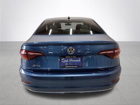 Used 2019 Volkswagen Jetta SE FWD image 12