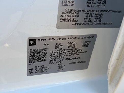 Used 2024 GMC Sierra 1500 AT4 w/ Technology Package AWD/4WD image 30