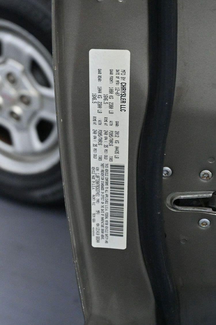 Used 2008 Jeep Patriot Sport FWD image 30