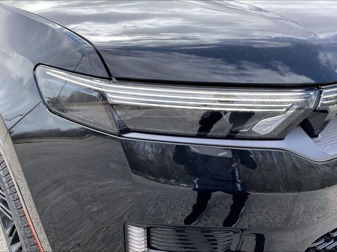 New 2026 Jeep Grand Wagoneer L Limited image 16