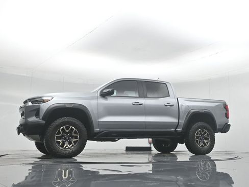 Used 2024 Chevrolet Colorado ZR2 w/ Technology Package image 55
