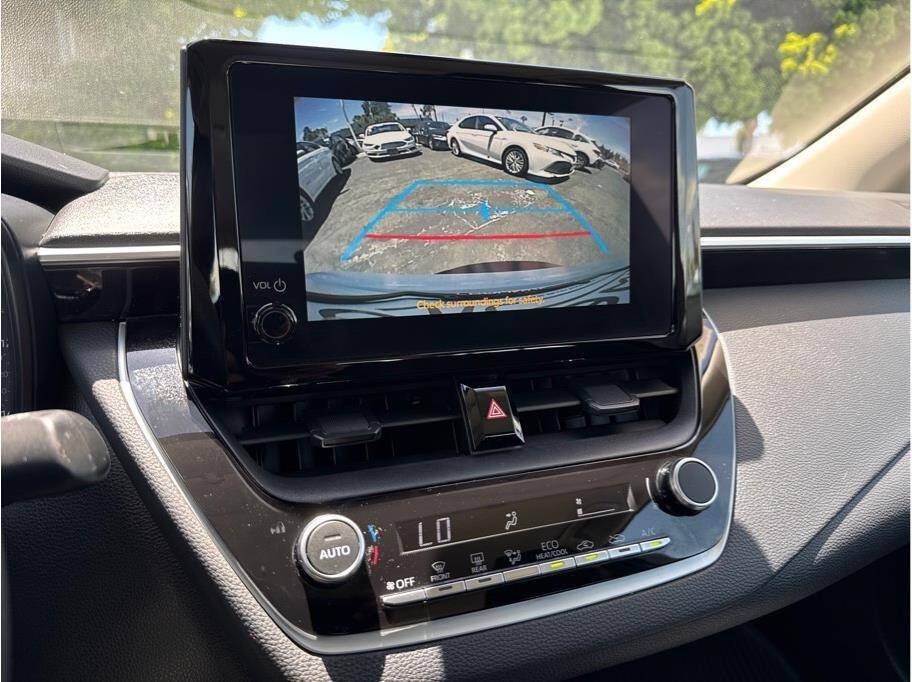 Used 2024 Toyota Corolla LE FWD image 14