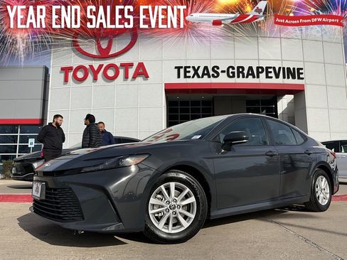 Used 2025 Toyota Camry LE image 1