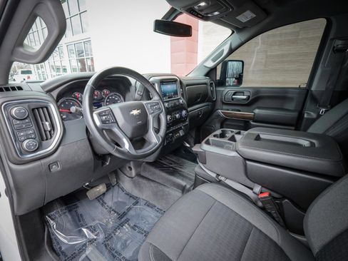 Used 2023 Chevrolet Silverado 2500 LT image 12