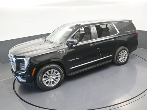 Used 2025 GMC Yukon Denali AWD/4WD image 54
