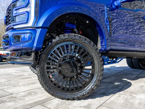 Used 2026 Ford F450 Platinum w/ Platinum Plus Package image 3