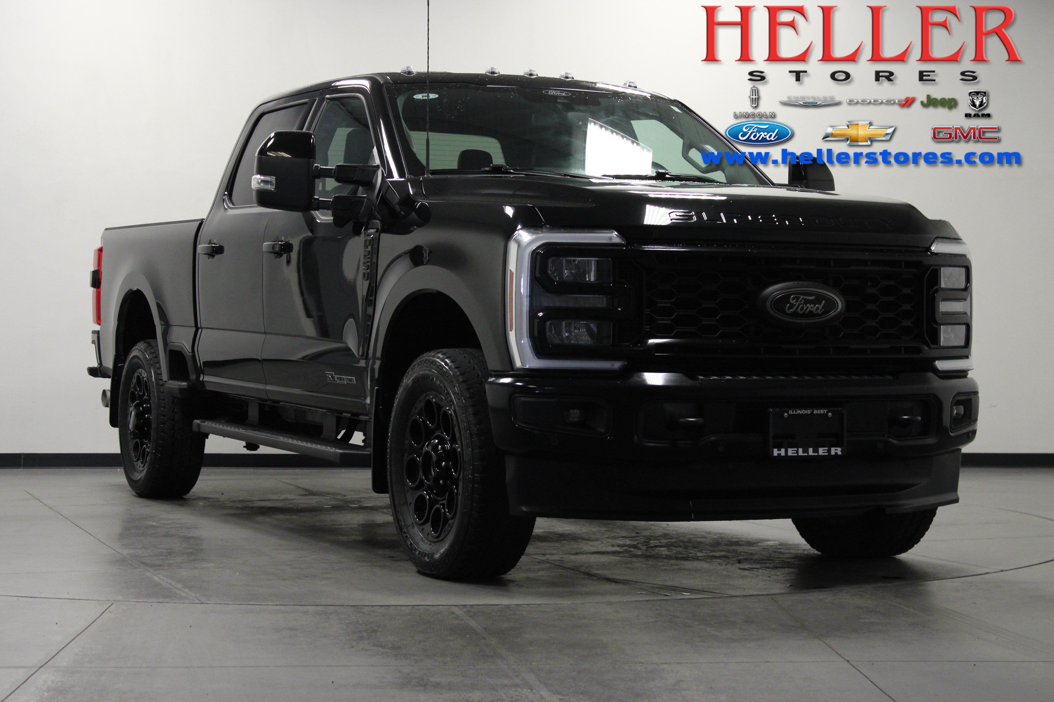 Used 2025 Ford F250 Lariat w/ Black Appearance Package AWD/4WD image 1
