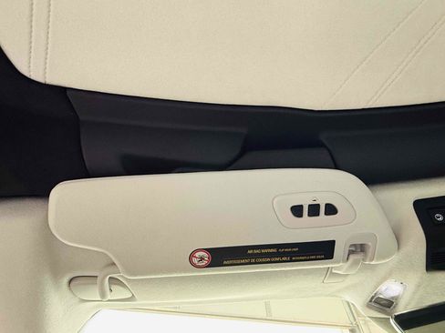 Used 2023 Chevrolet Corvette Stingray Premium Cpe w/ Z51 Performance Package image 60