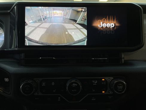 Used 2025 Jeep Wrangler Sport S w/ Convenience Group image 26