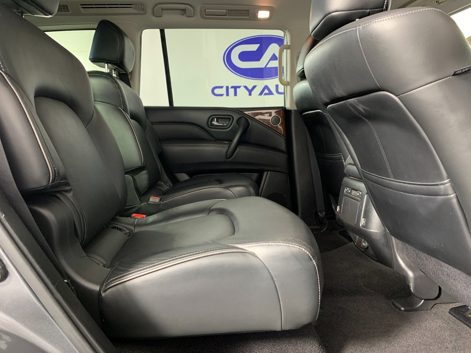 Used 2019 INFINITI QX80 Luxe w/ All-Season Package RWD image 37