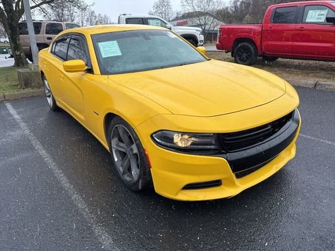 Used 2018 Dodge Charger R/T image 1