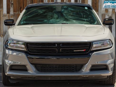Used 2018 Dodge Charger SXT w/ Blacktop Package RWD image 6