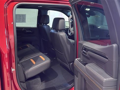 Used 2025 GMC Sierra 1500 AT4 w/ AT4 Premium Package image 14