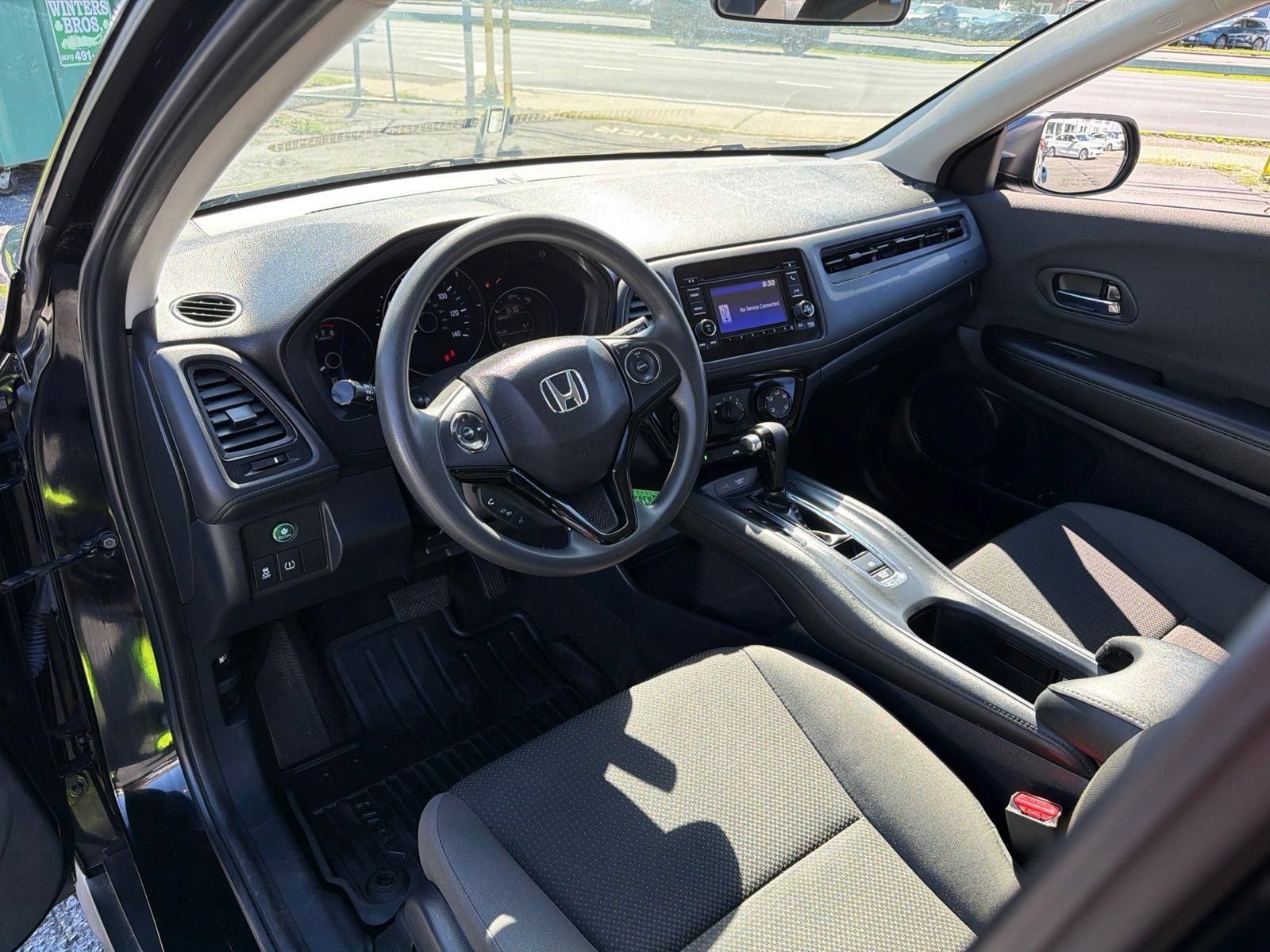 Used 2021 Honda HR-V LX image 25
