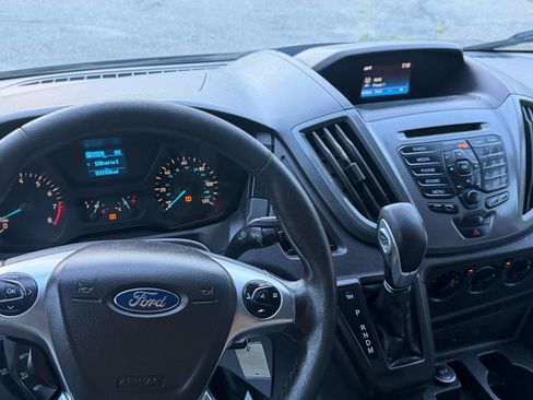 Used 2017 Ford Transit 150 130 Low Roof w/ Exterior Upgrade Package RWD image 18