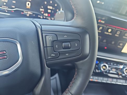 Used 2024 GMC Sierra 1500 AT4 w/ Technology Package AWD/4WD image 25