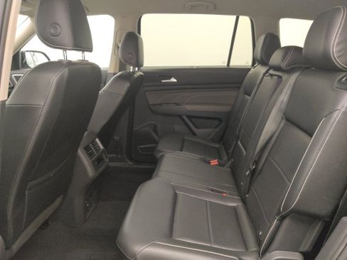 Used 2021 Volkswagen Atlas SE FWD image 18