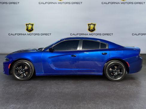 Used 2021 Dodge Charger SXT w/ Leather Interior Group RWD image 2