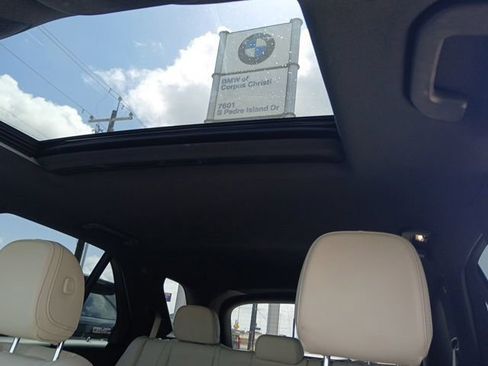 Used 2025 Mercedes-Benz GLE 350 4MATIC image 26