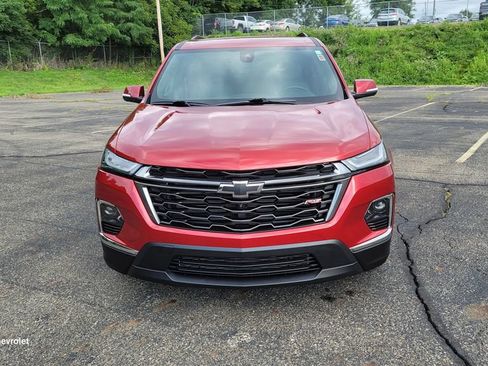 Used 2023 Chevrolet Traverse RS AWD/4WD image 4