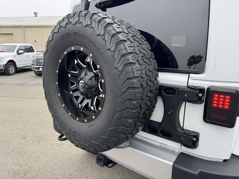 Used 2015 Jeep Wrangler Unlimited Sahara w/ Max Tow Package image 40