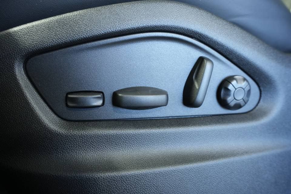 Certified 2026 Porsche Cayenne AWD/4WD image 35
