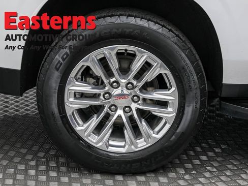 Used 2024 GMC Yukon XL SLT AWD/4WD image 34