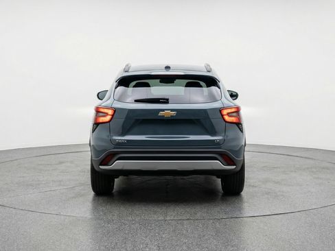 Used 2025 Chevrolet Trax LT image 7