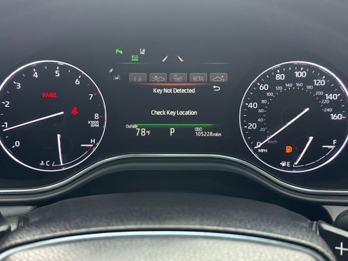 Used 2019 Toyota Avalon Touring w/ Advanced Safety Package FWD image 22